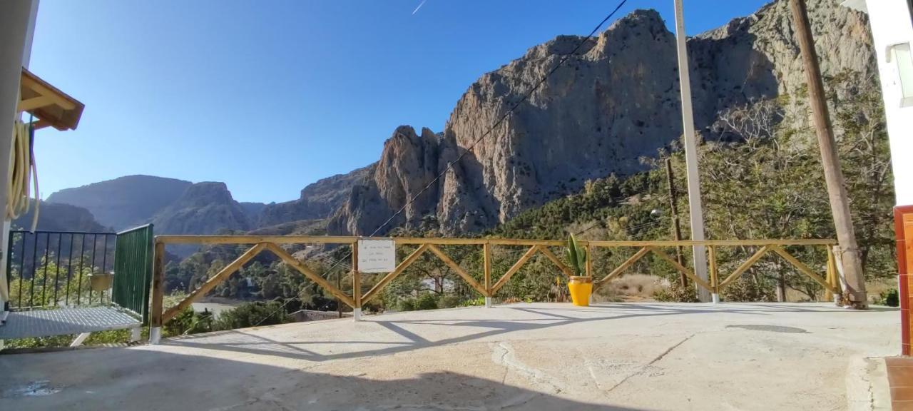 Villa La Barberia De Miguel El Chorro Esterno foto